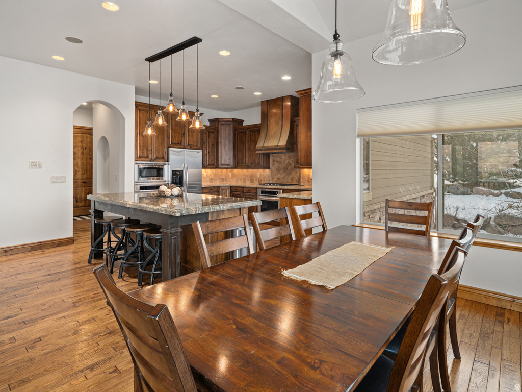 946 S MEADOW LARK LN Huntsville, UT 84317