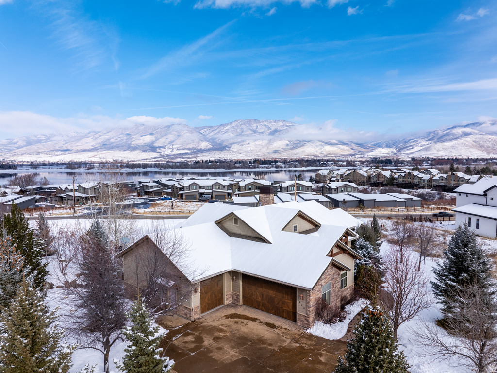 946 S MEADOW LARK LN Huntsville, UT 84317