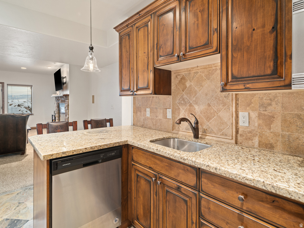 946 S MEADOW LARK LN Huntsville, UT 84317