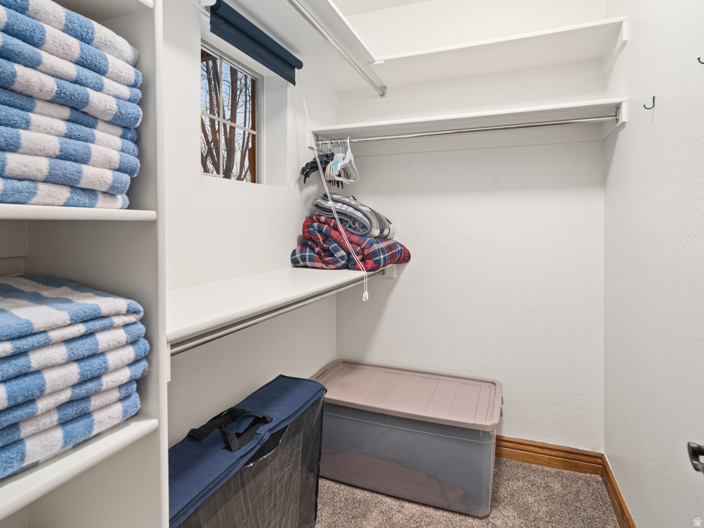 946 S MEADOW LARK LN Huntsville, UT 84317