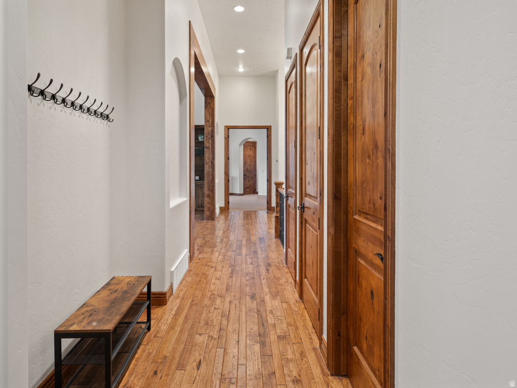 946 S MEADOW LARK LN Huntsville, UT 84317