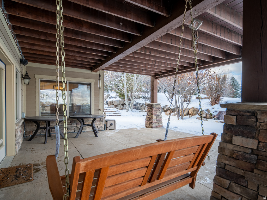 946 S MEADOW LARK LN Huntsville, UT 84317