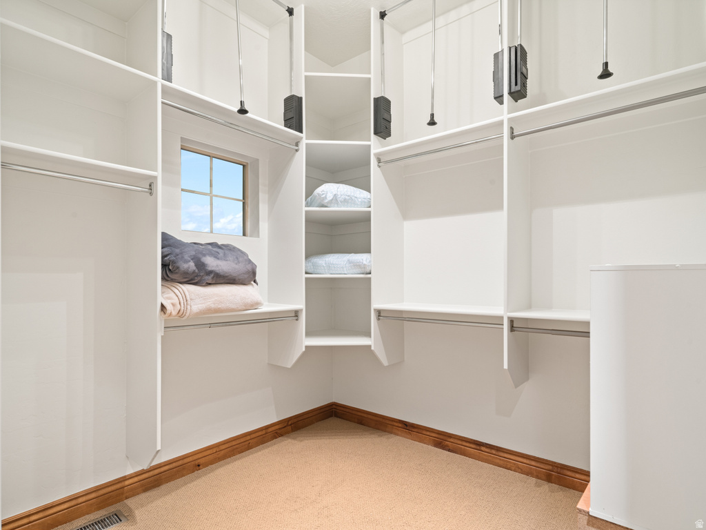 946 S MEADOW LARK LN Huntsville, UT 84317