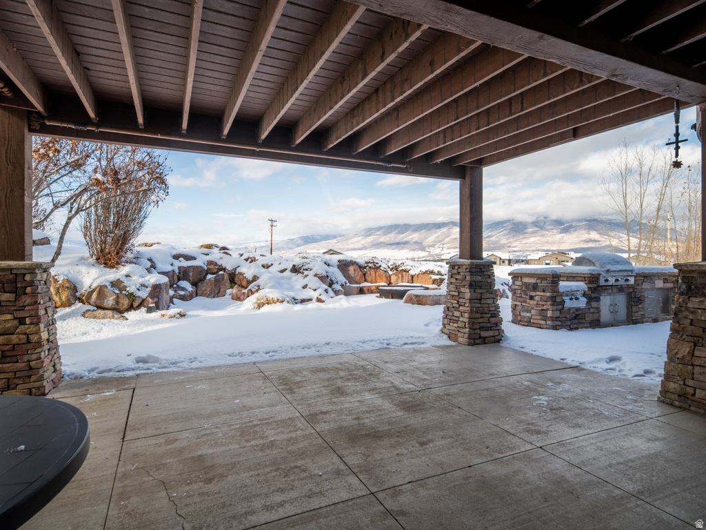 946 S MEADOW LARK LN Huntsville, UT 84317