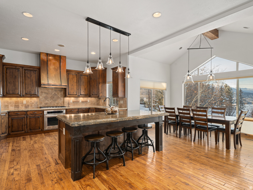 946 S MEADOW LARK LN Huntsville, UT 84317