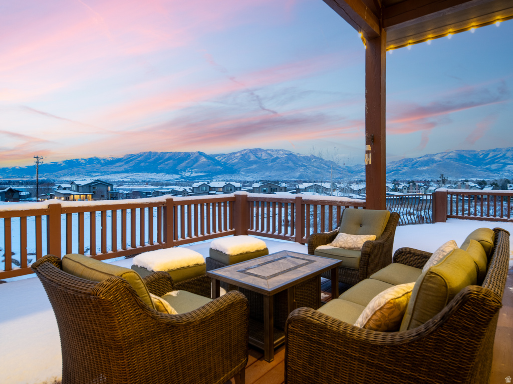 946 S MEADOW LARK LN Huntsville, UT 84317