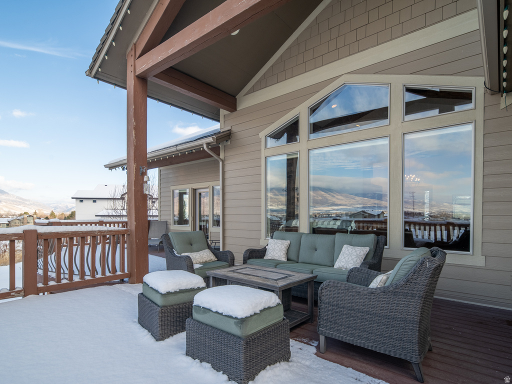 946 S MEADOW LARK LN Huntsville, UT 84317