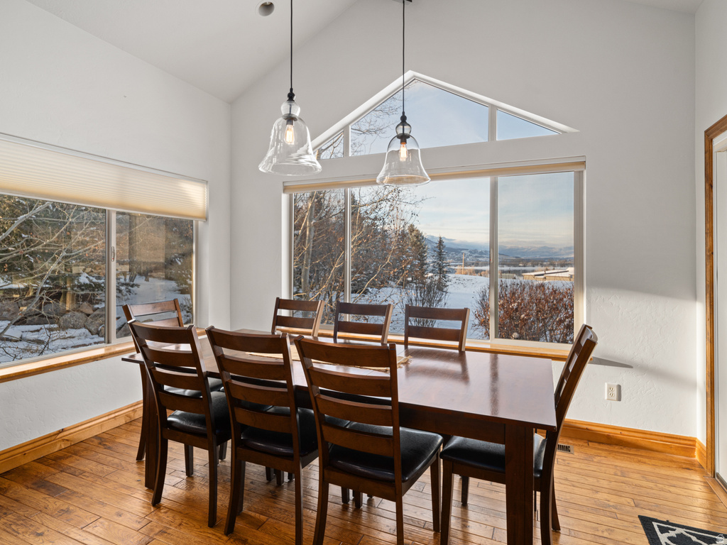 946 S MEADOW LARK LN Huntsville, UT 84317