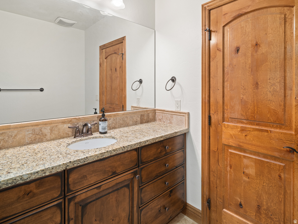 946 S MEADOW LARK LN Huntsville, UT 84317