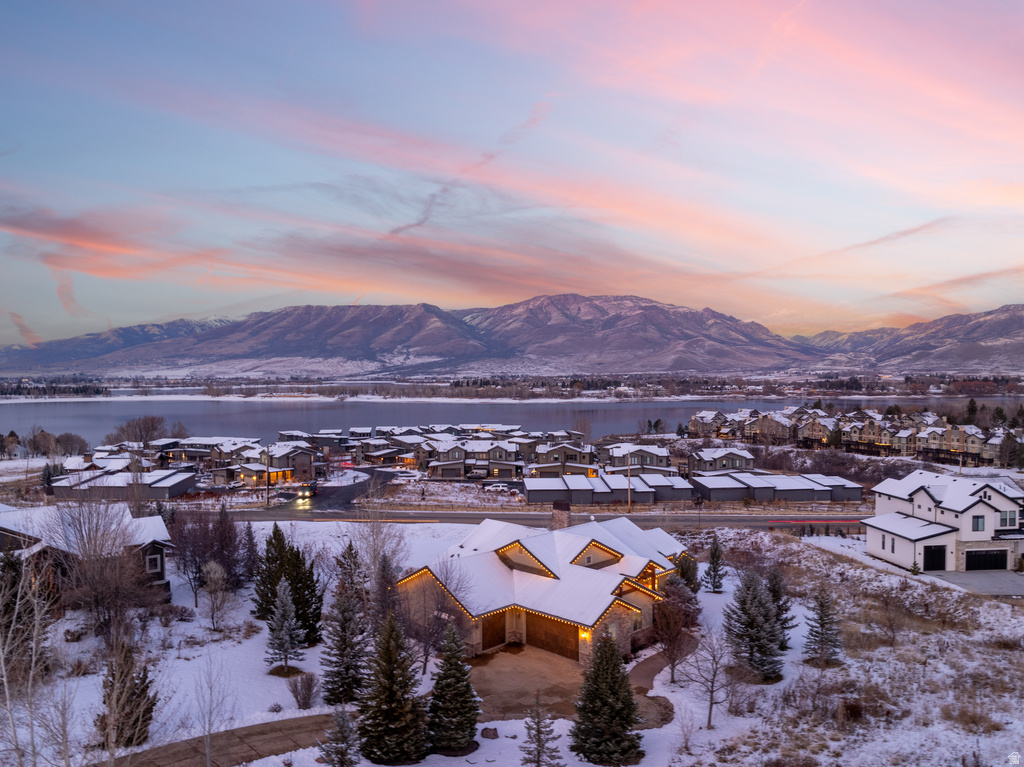 946 S MEADOW LARK LN Huntsville, UT 84317