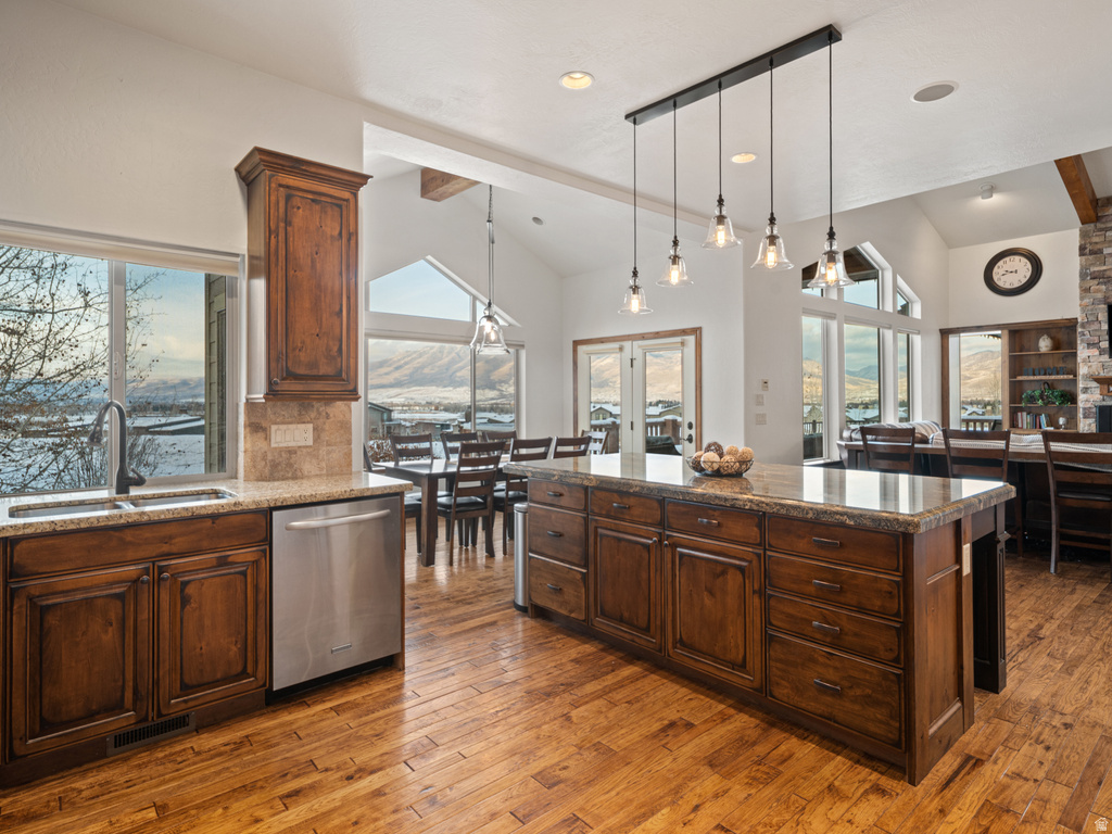 946 S MEADOW LARK LN Huntsville, UT 84317