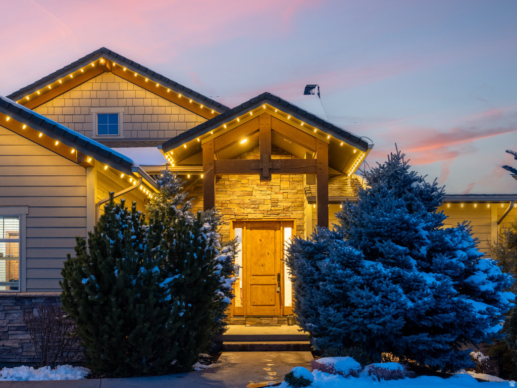 946 S MEADOW LARK LN Huntsville, UT 84317