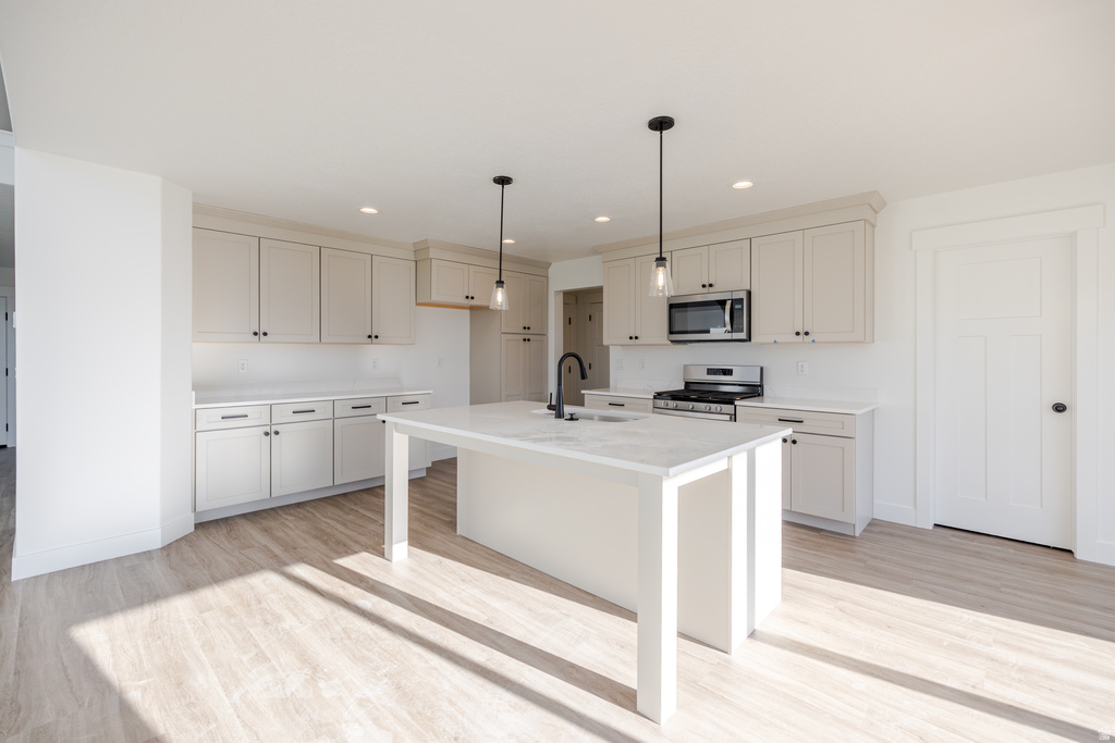 4443 N CASTLE RD #126 Eagle Mountain, UT 84005
