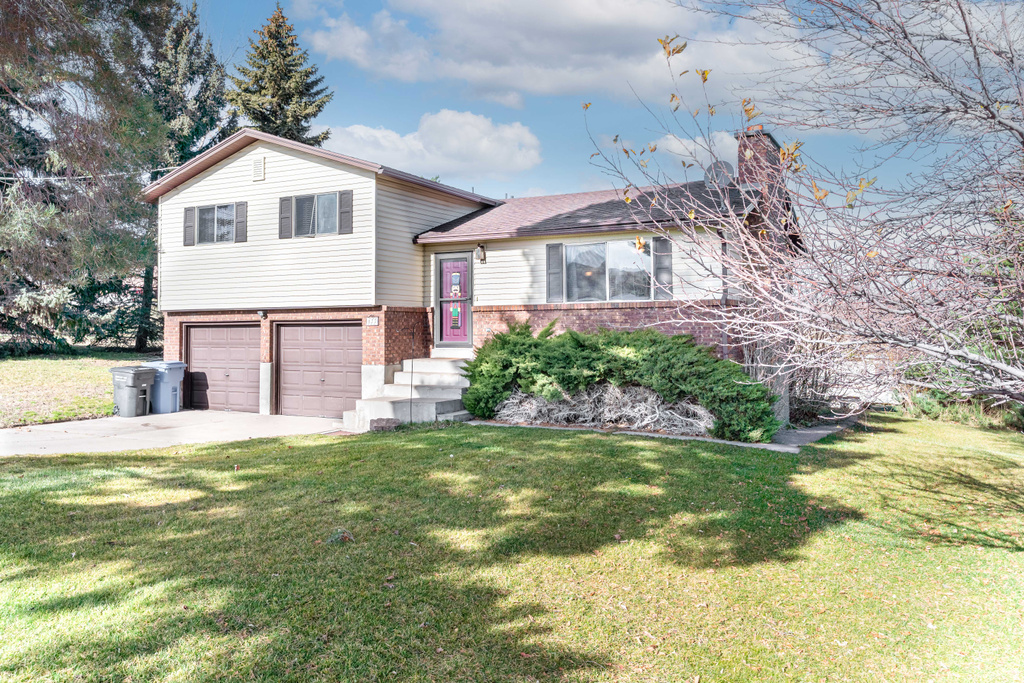 177 W 100 S Clarkston, UT 84305