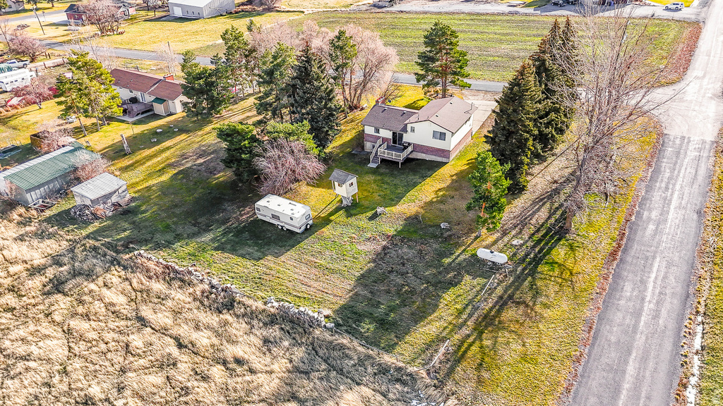 177 W 100 S Clarkston, UT 84305