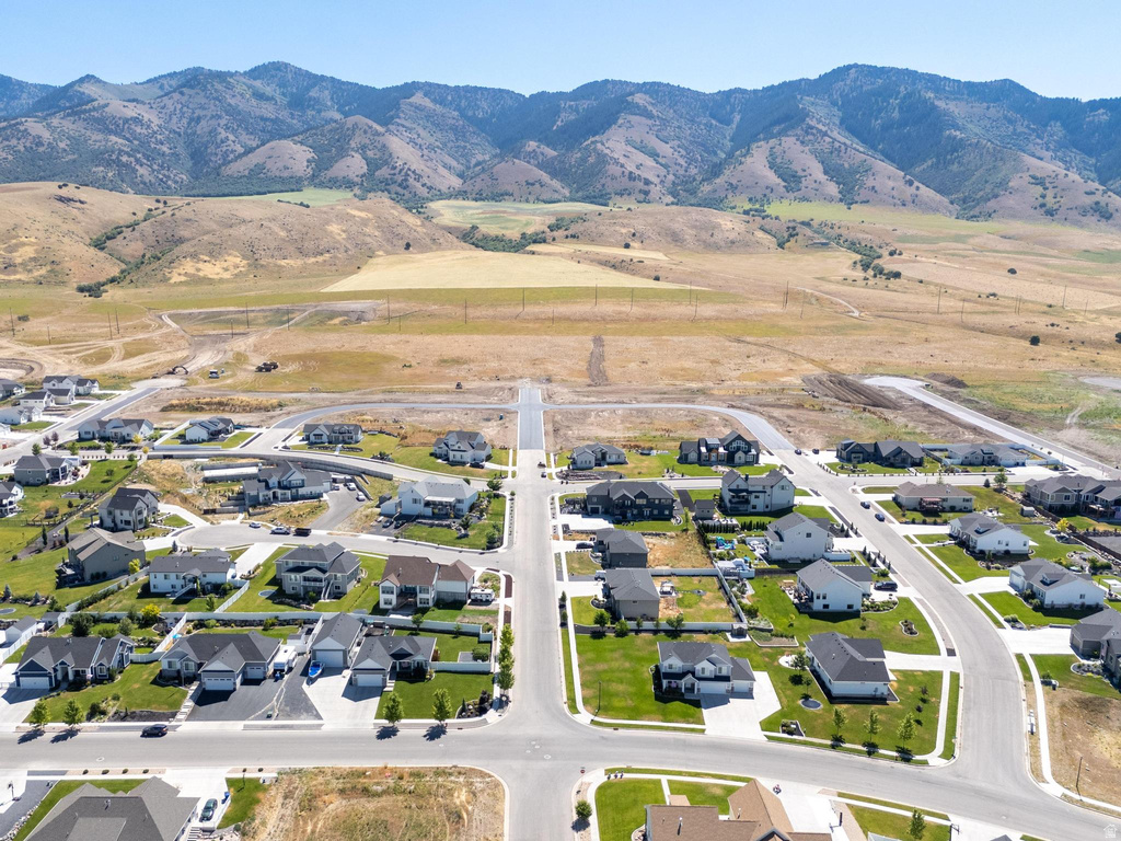 1128 E 50 N Hyde Park, UT 84318