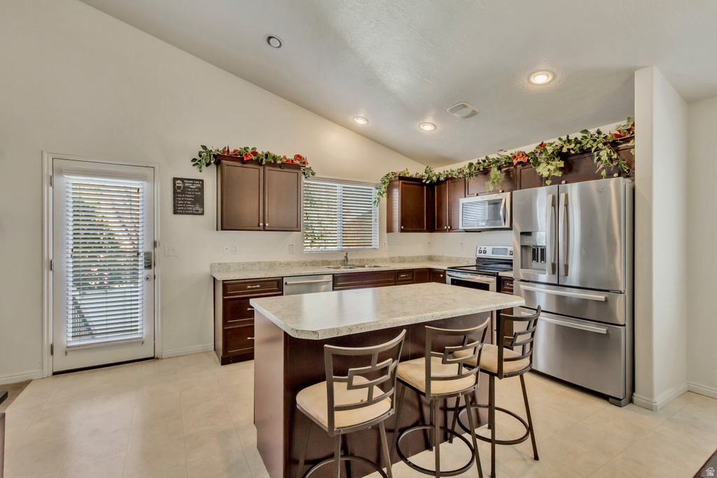 6176 W RIDGE MESA CIR West Valley City, UT 84128