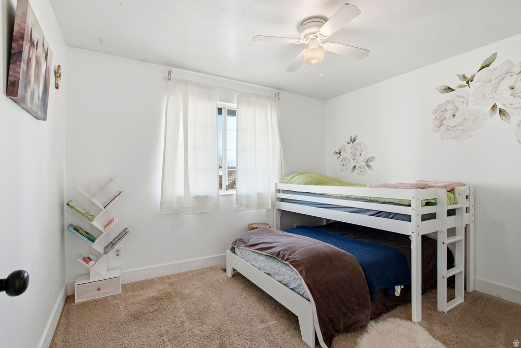 5703 S 4025 W Roy, UT 84067