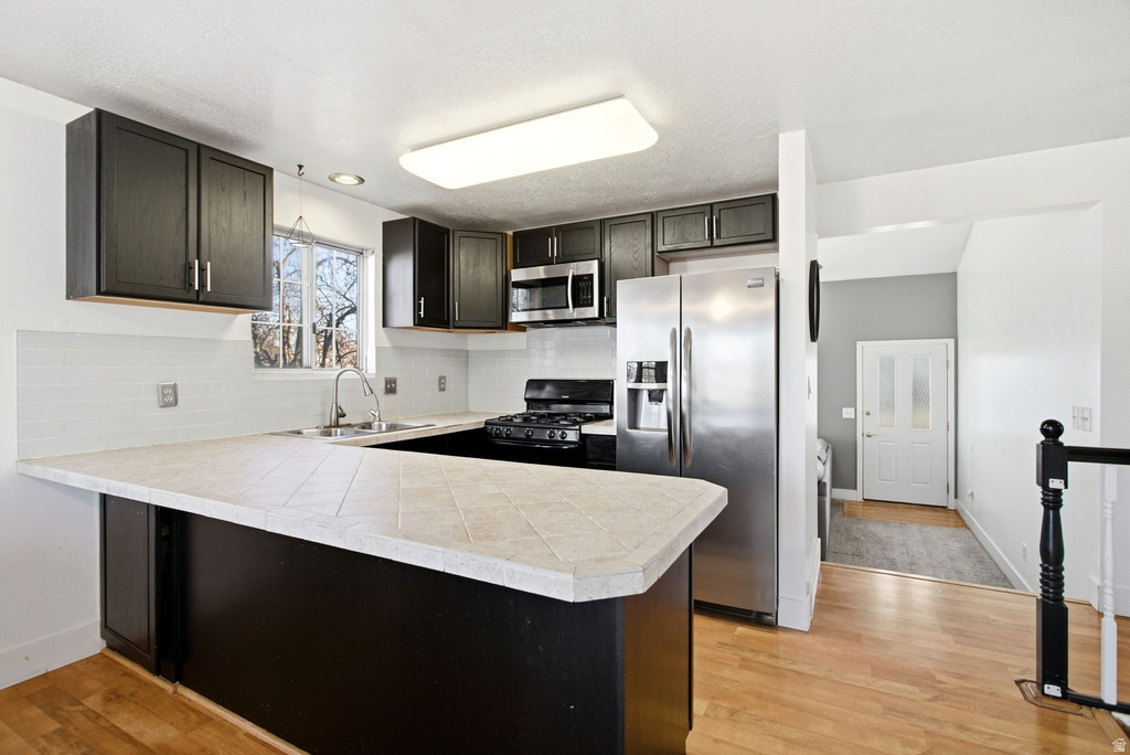 5703 S 4025 W Roy, UT 84067