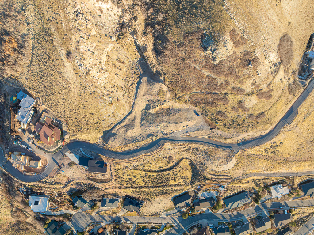 2427 S CANNON POINT DR Salt Lake City, UT 84109