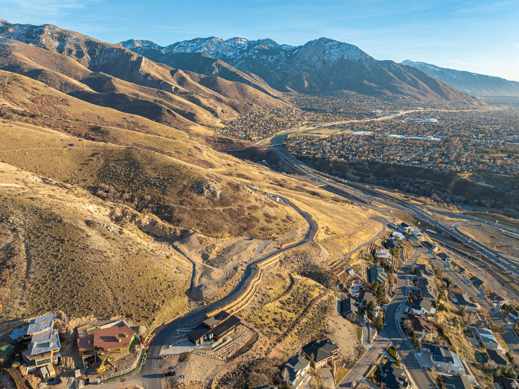 2427 S CANNON POINT DR Salt Lake City, UT 84109