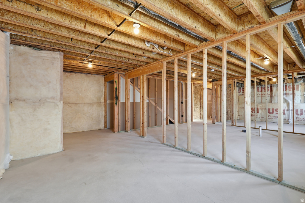 661 W 20 N Hyrum, UT 84319