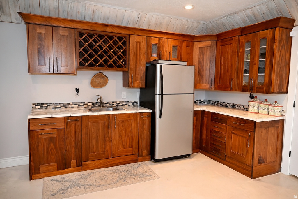 2058 COMANCHE WAY Farmington, UT 84025