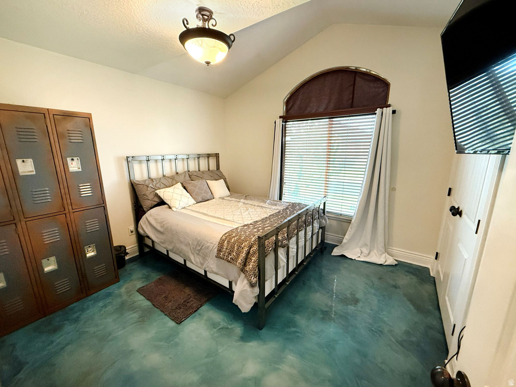 2058 COMANCHE WAY Farmington, UT 84025