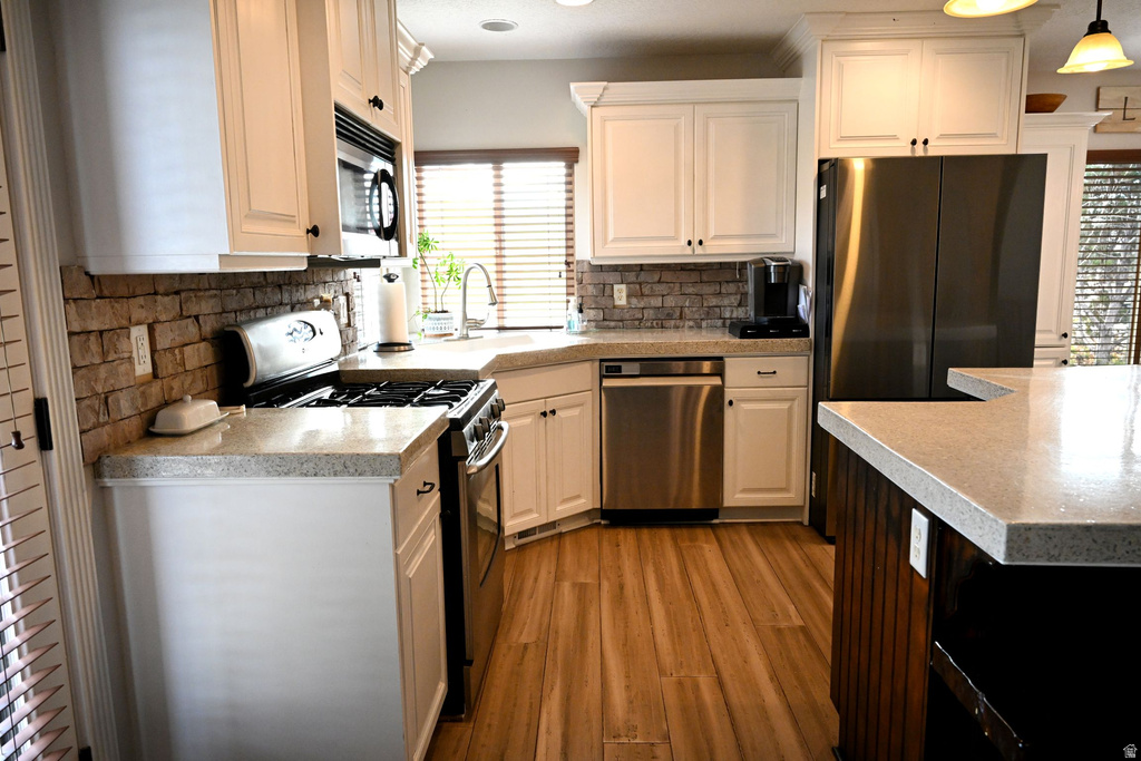 2058 COMANCHE WAY Farmington, UT 84025