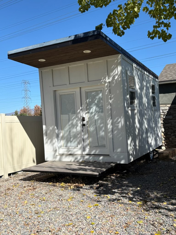 2058 COMANCHE WAY Farmington, UT 84025