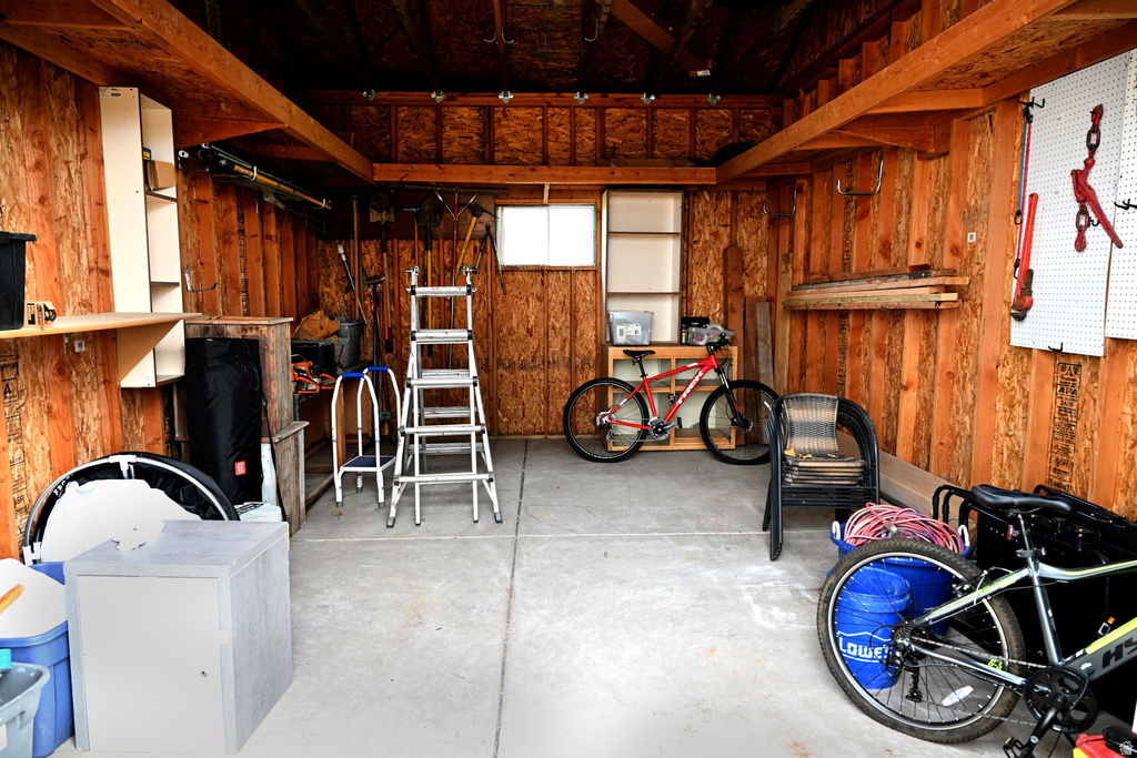 2058 COMANCHE WAY Farmington, UT 84025