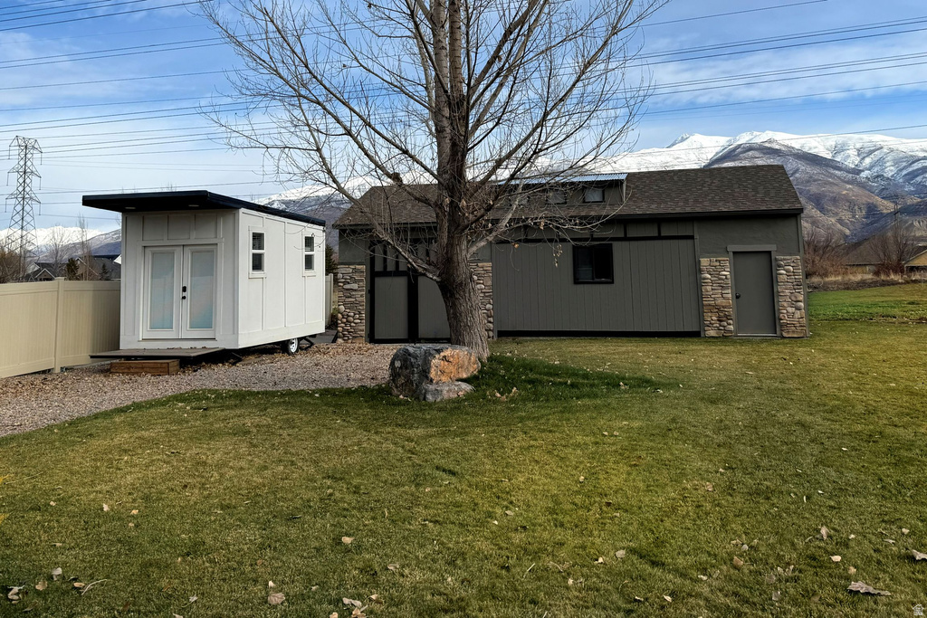 2058 COMANCHE WAY Farmington, UT 84025