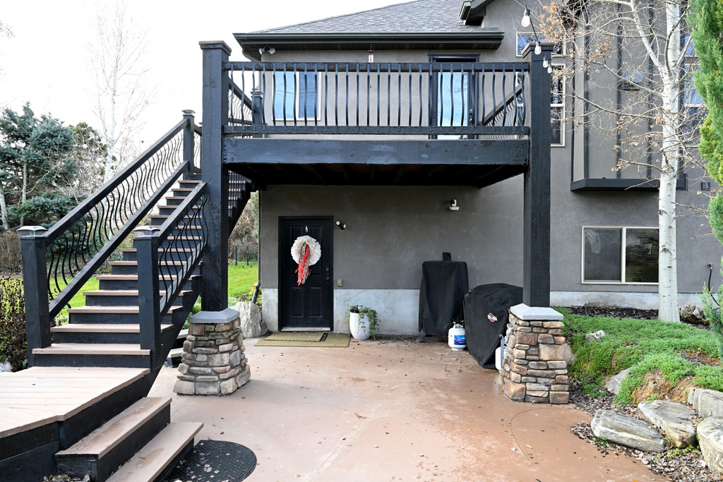 2058 COMANCHE WAY Farmington, UT 84025