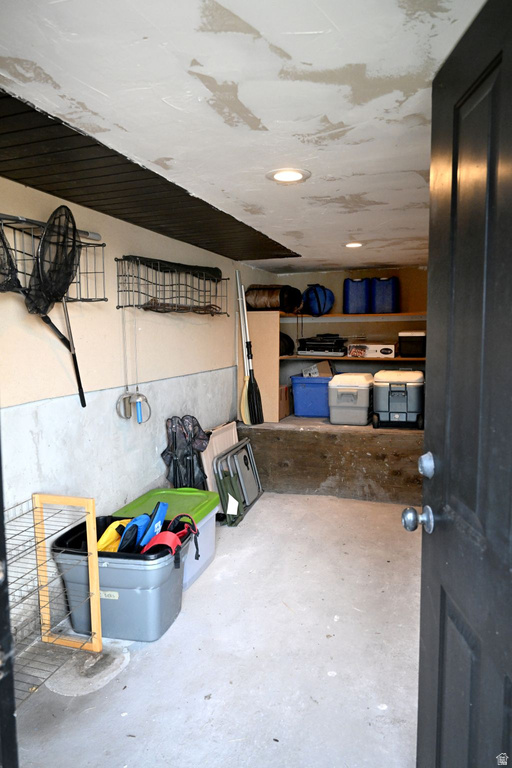 2058 COMANCHE WAY Farmington, UT 84025