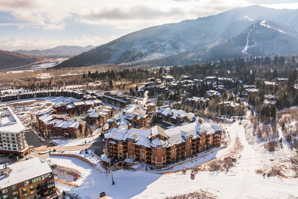 3540 N ESCALA CT #237 Park City, UT 84098