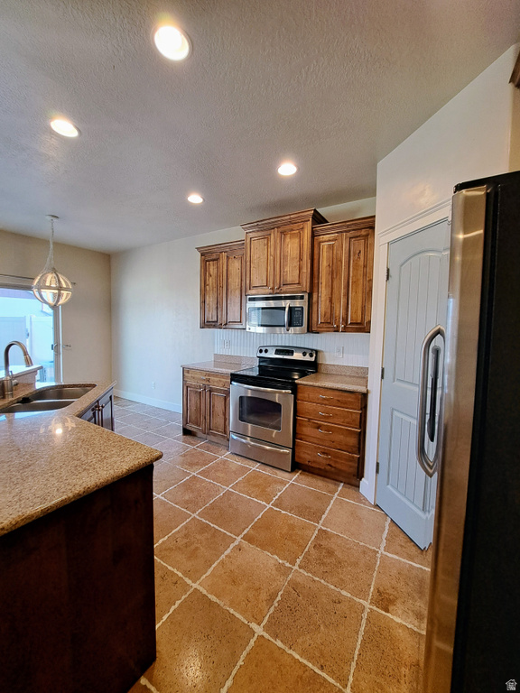 1238 N BAYCREST DR Saratoga Springs, UT 84045