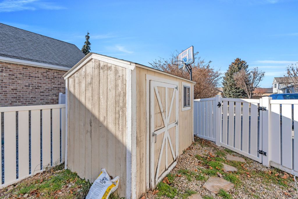 533 W 860 N American Fork, UT 84003