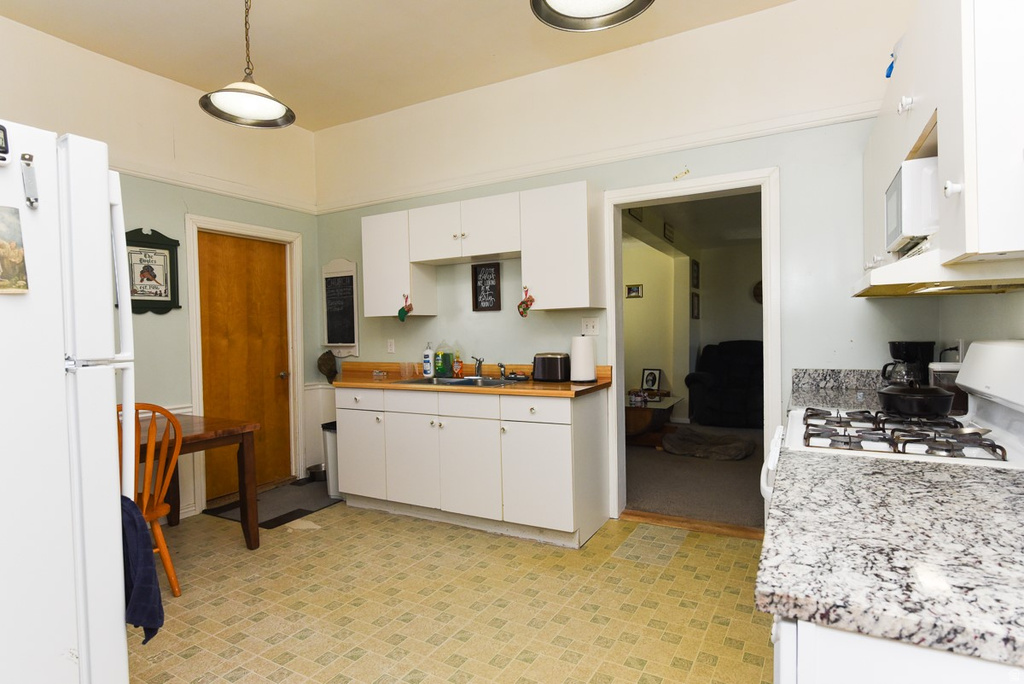 10 N COOLEY ST Grantsville, UT 84029