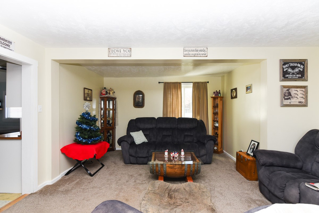 10 N COOLEY ST Grantsville, UT 84029