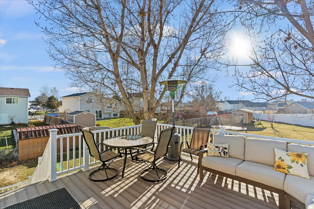 2377 W 2120 N Clinton, UT 84015