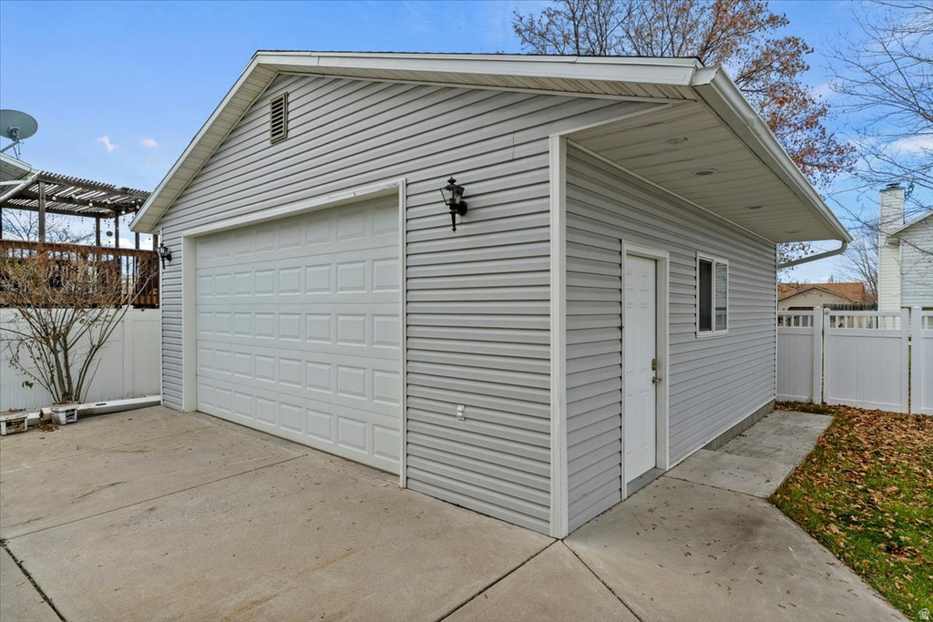 2273 N 1975 E Layton, UT 84040