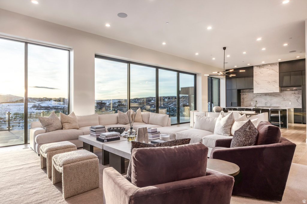 3287 CENTRAL PACIFIC TRL Park City, UT 84098