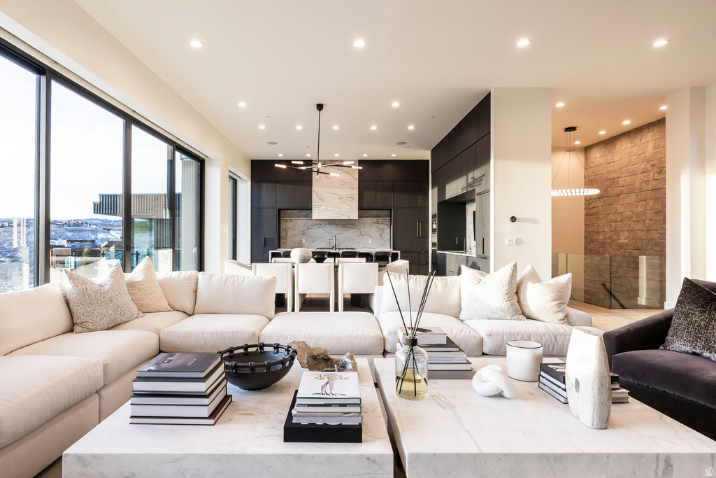 3287 CENTRAL PACIFIC TRL Park City, UT 84098