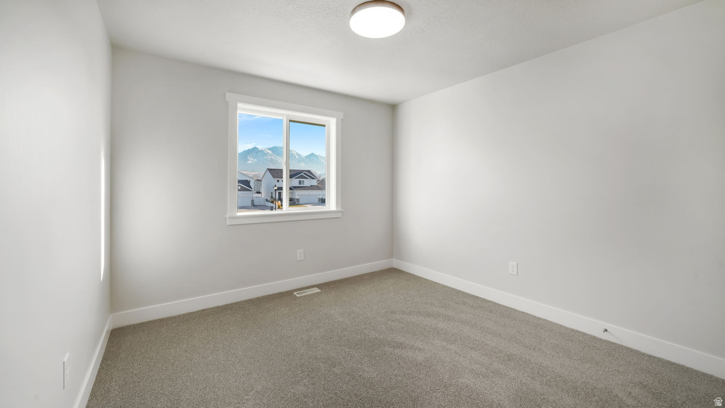 213 W 930 N Santaquin, UT 84655