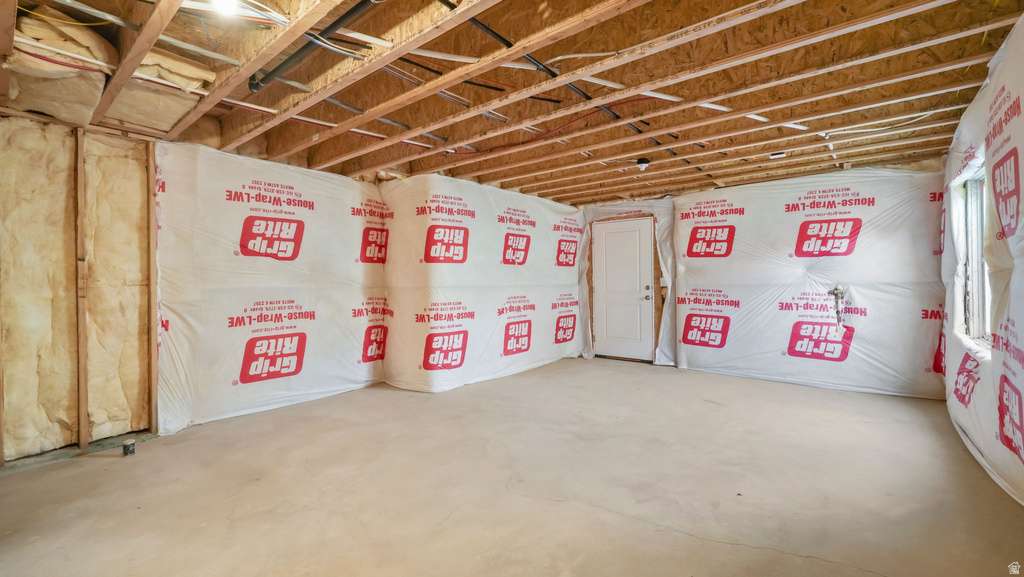 213 W 930 N Santaquin, UT 84655