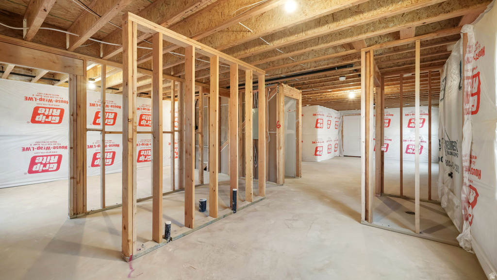 213 W 930 N Santaquin, UT 84655