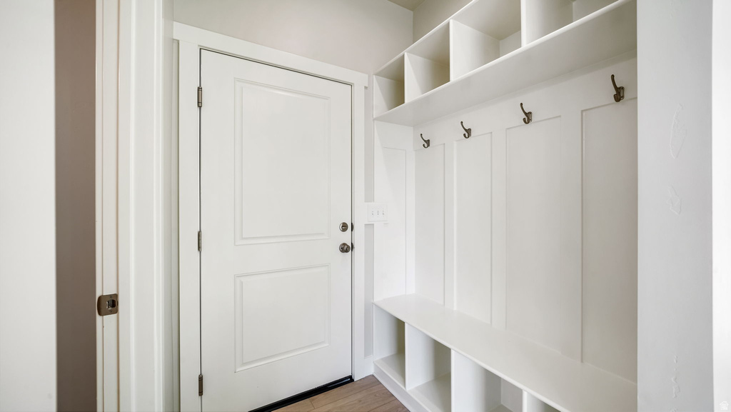 213 W 930 N Santaquin, UT 84655