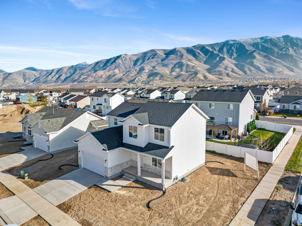 213 W 930 N Santaquin, UT 84655