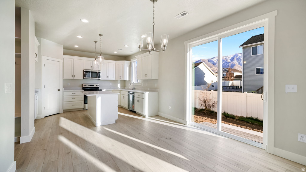 213 W 930 N Santaquin, UT 84655