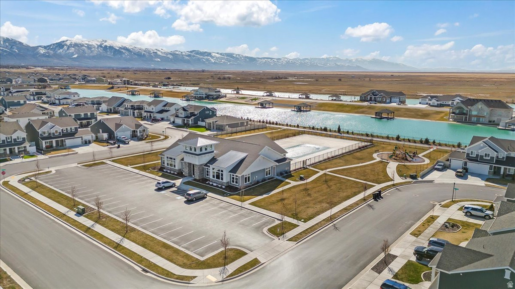 1596 W PARKVIEW DR Syracuse, UT 84075